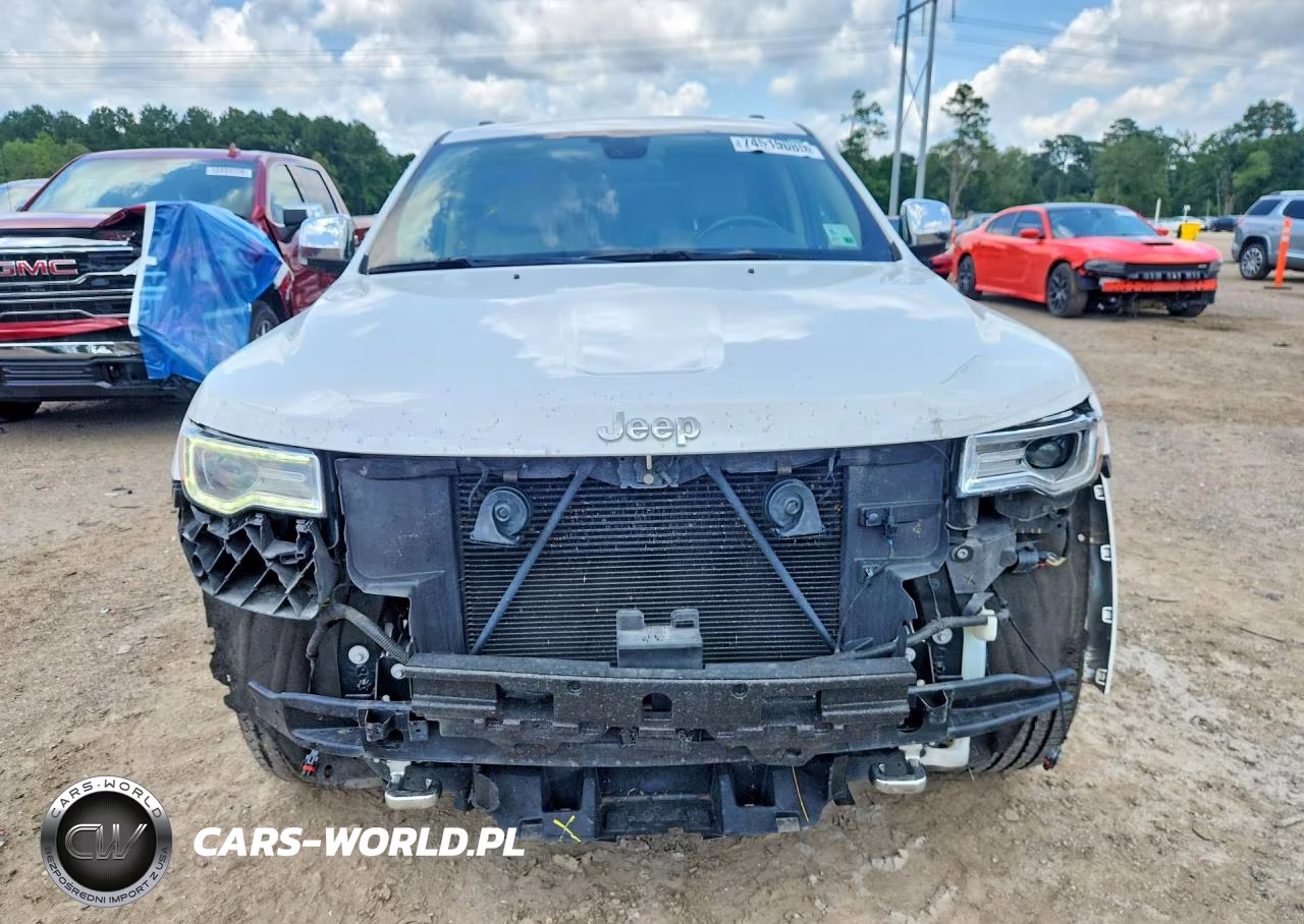 2017 Jeep Grand Cherokee Overland VIN:1C4RJECG6HC732217 - 5