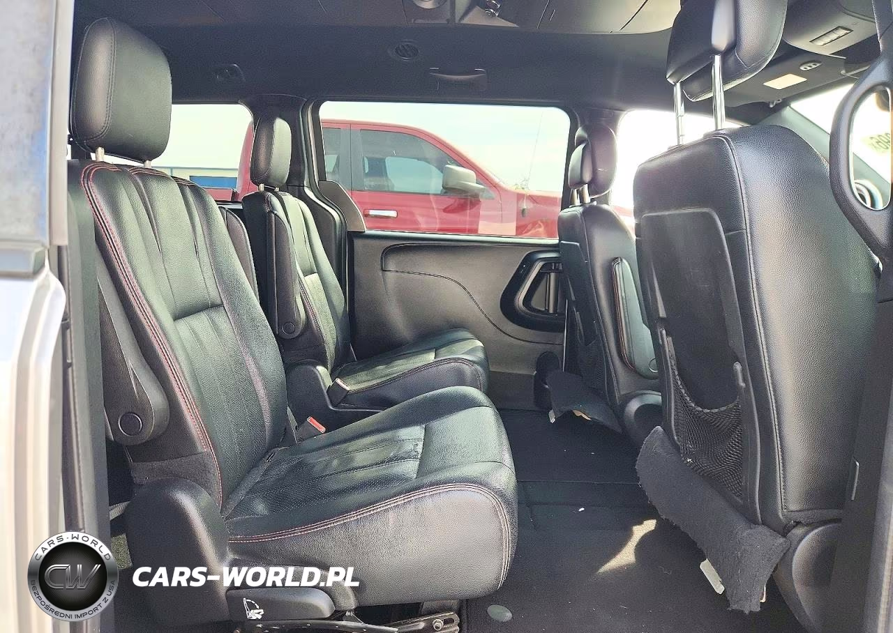 2016 Dodge Grand Caravan R-T VIN:2C4RDGEG7GR324508 - 11