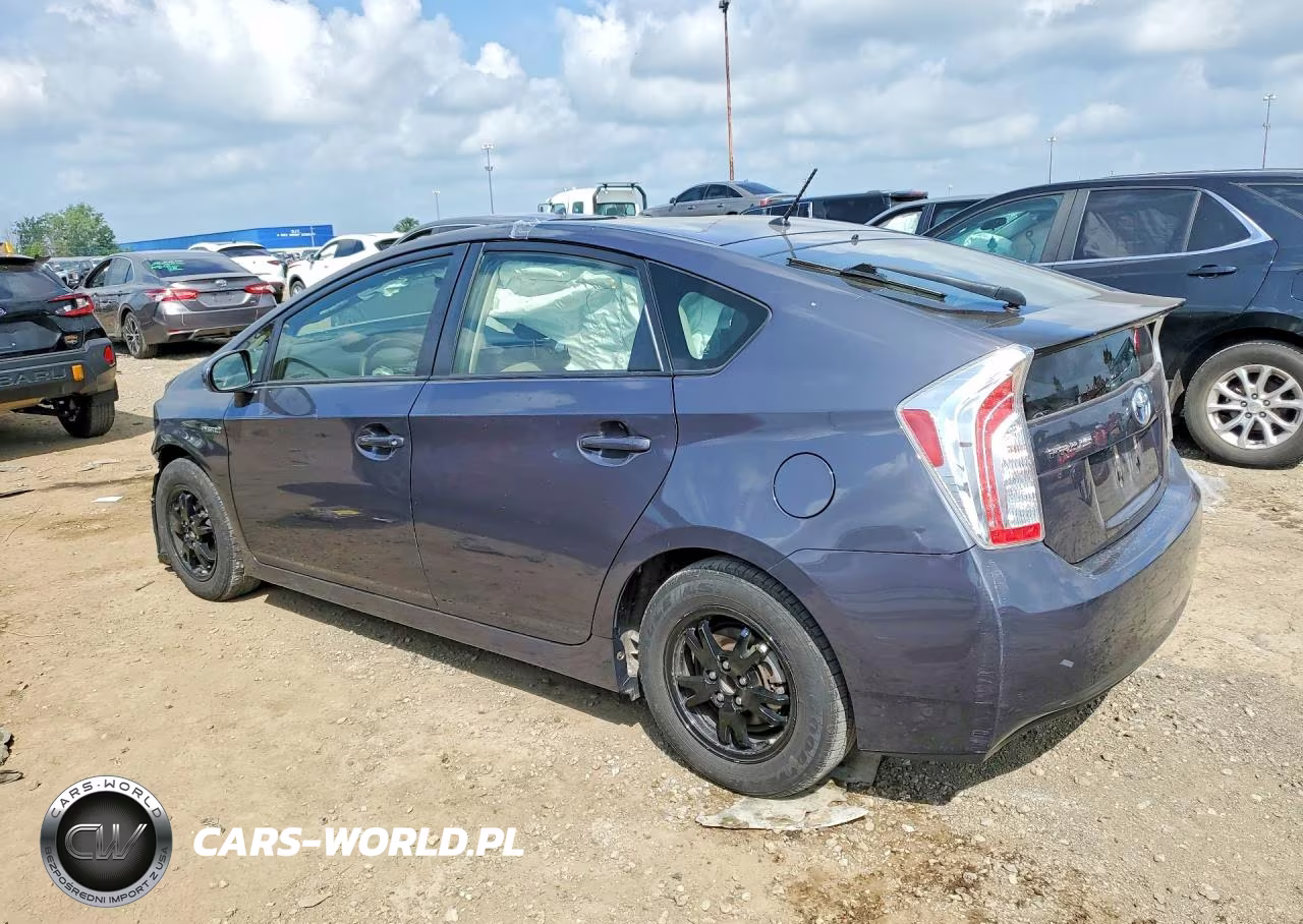 2015 Toyota Prius Two VIN:JTDKN3DU6F1916466 - 2