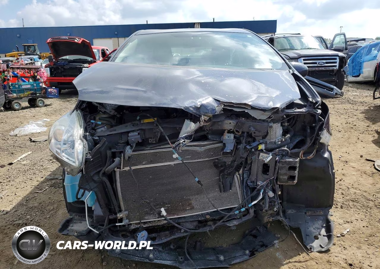 2015 Toyota Prius Two VIN:JTDKN3DU6F1916466 - 5