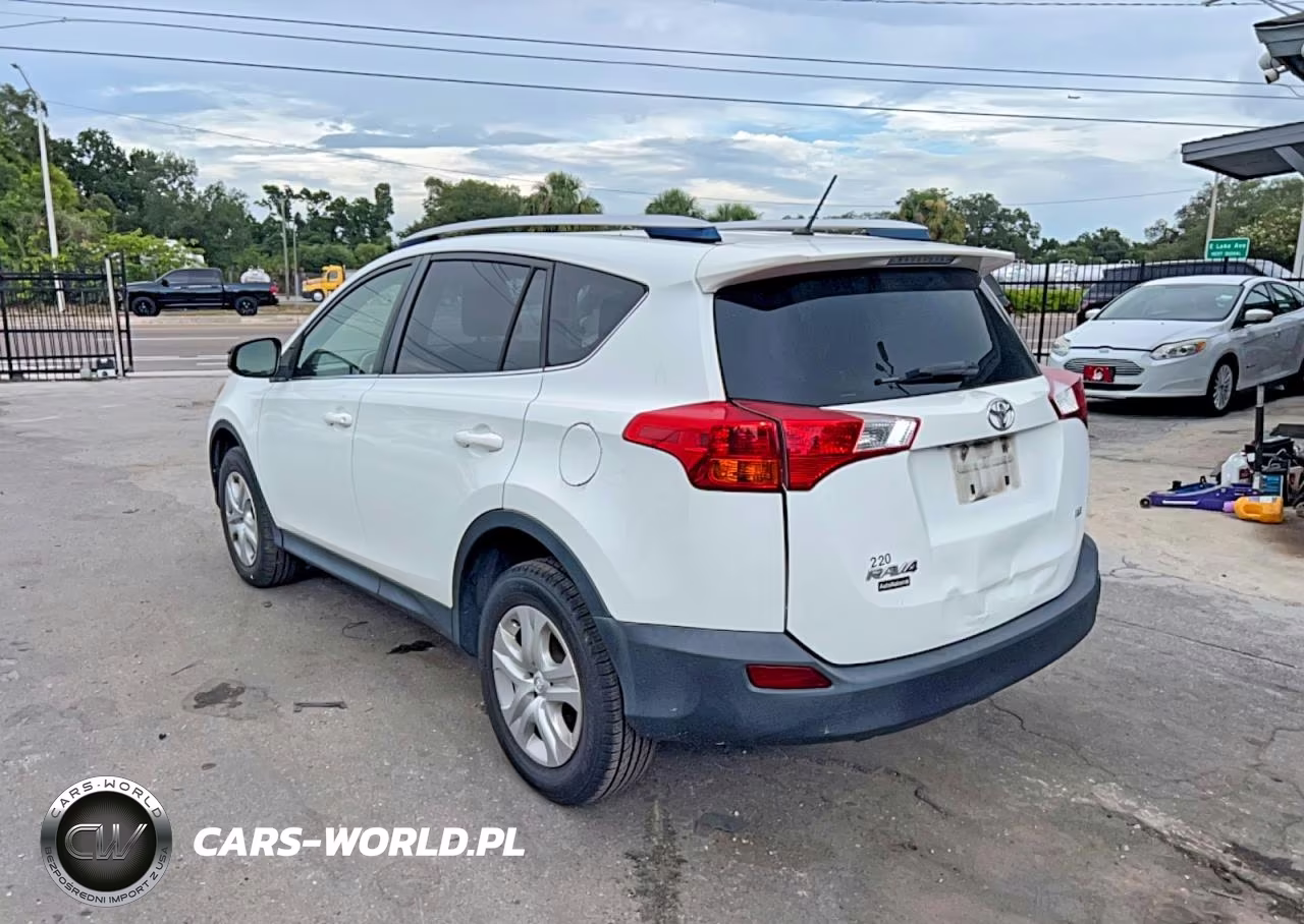 2015 Toyota Rav4 Le VIN:JTMZFREV5FJ044111 - 3