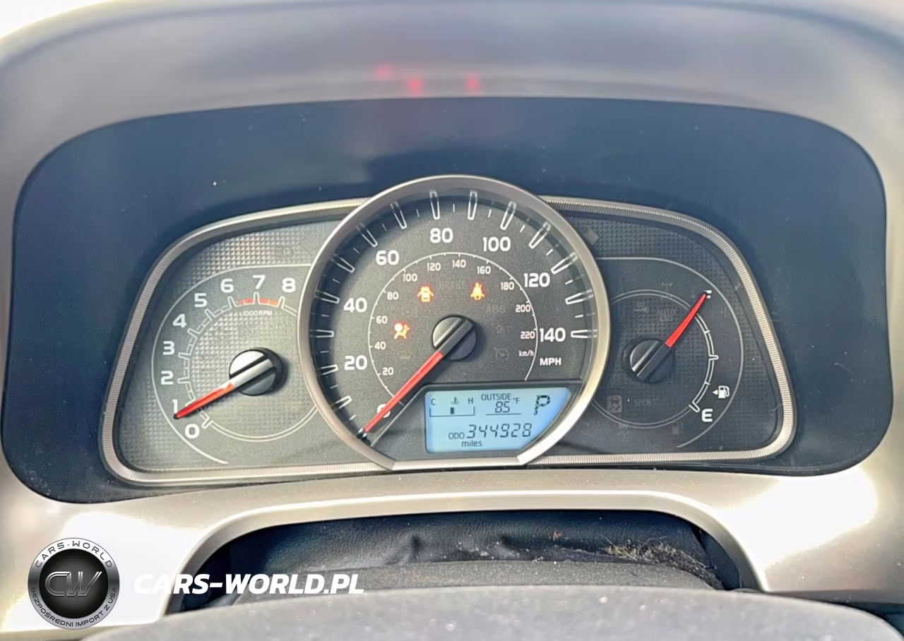 2015 Toyota Rav4 Le VIN:JTMZFREV5FJ044111 - 8