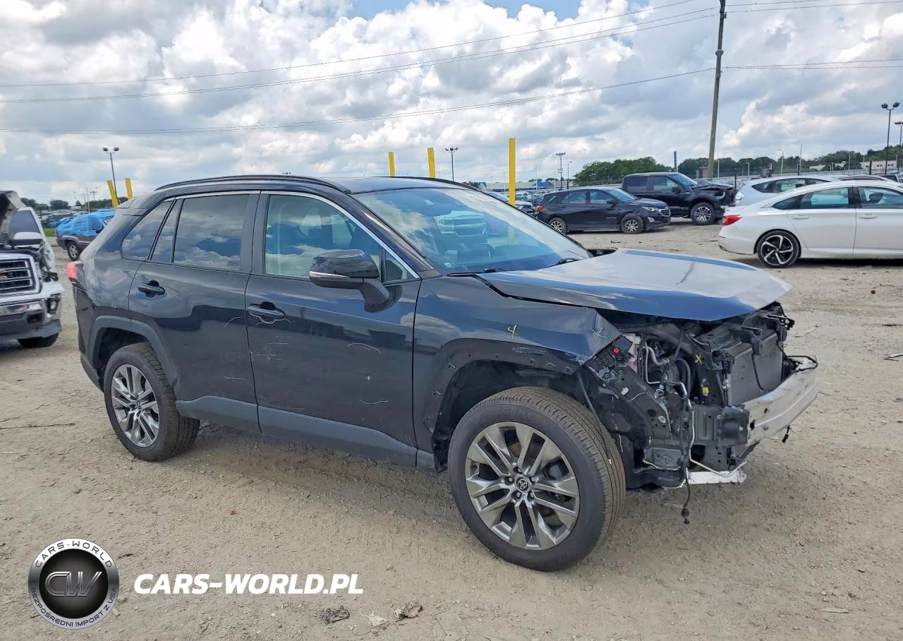 2022 Toyota Rav4 Xle Premium VIN:2T3A1RFV4NC270734 - 4