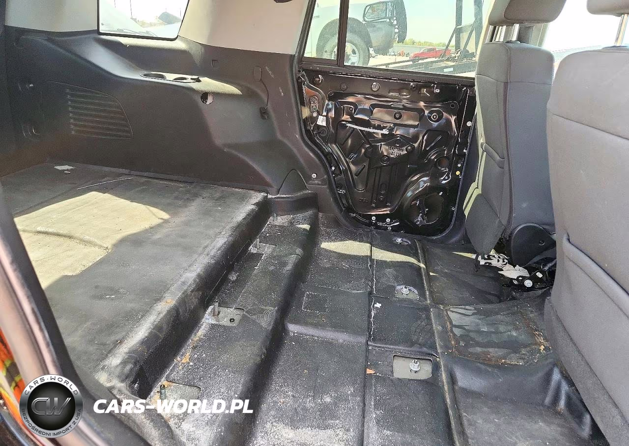 2019 Chevrolet Tahoe Police VIN:1GNLCDEC4KR287783 - 11