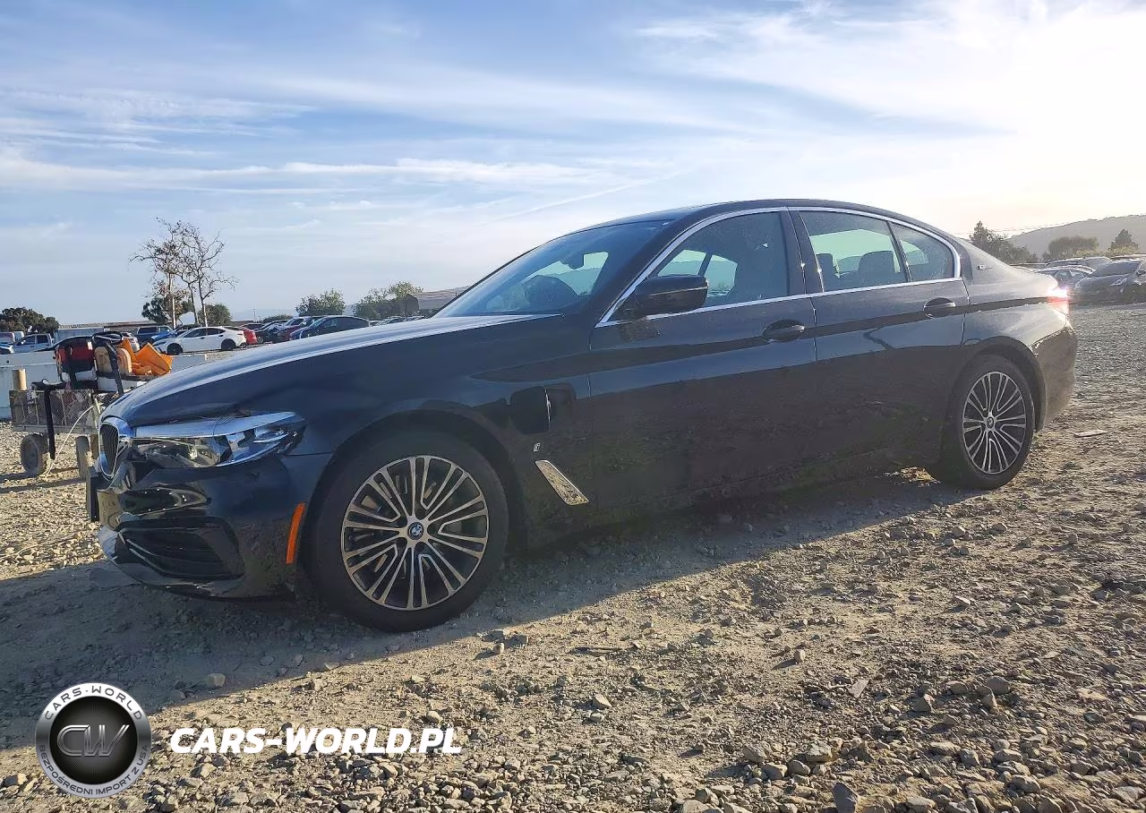 2019 BMW 530E VIN:WBAJA9C56KB399305 - 1