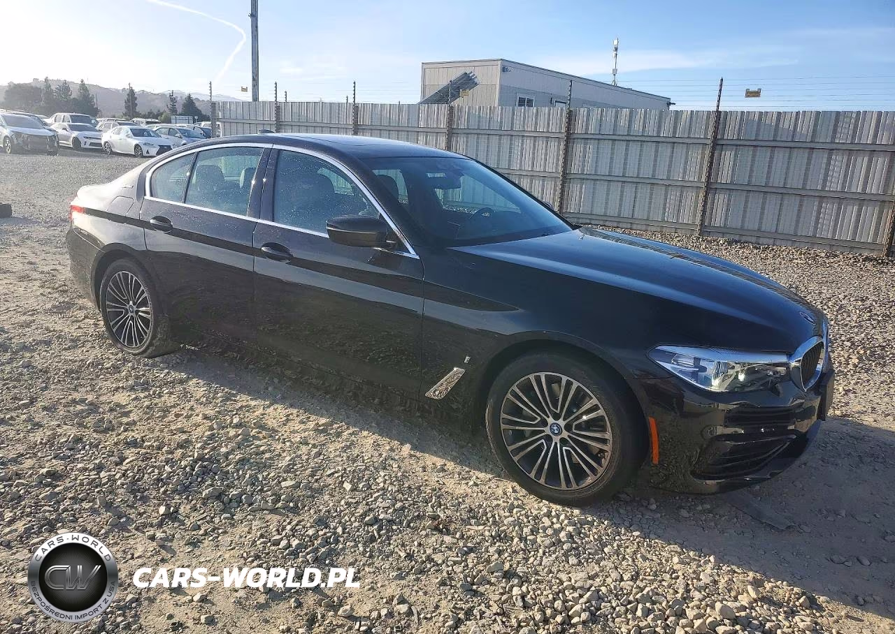 2019 BMW 530E VIN:WBAJA9C56KB399305 - 4