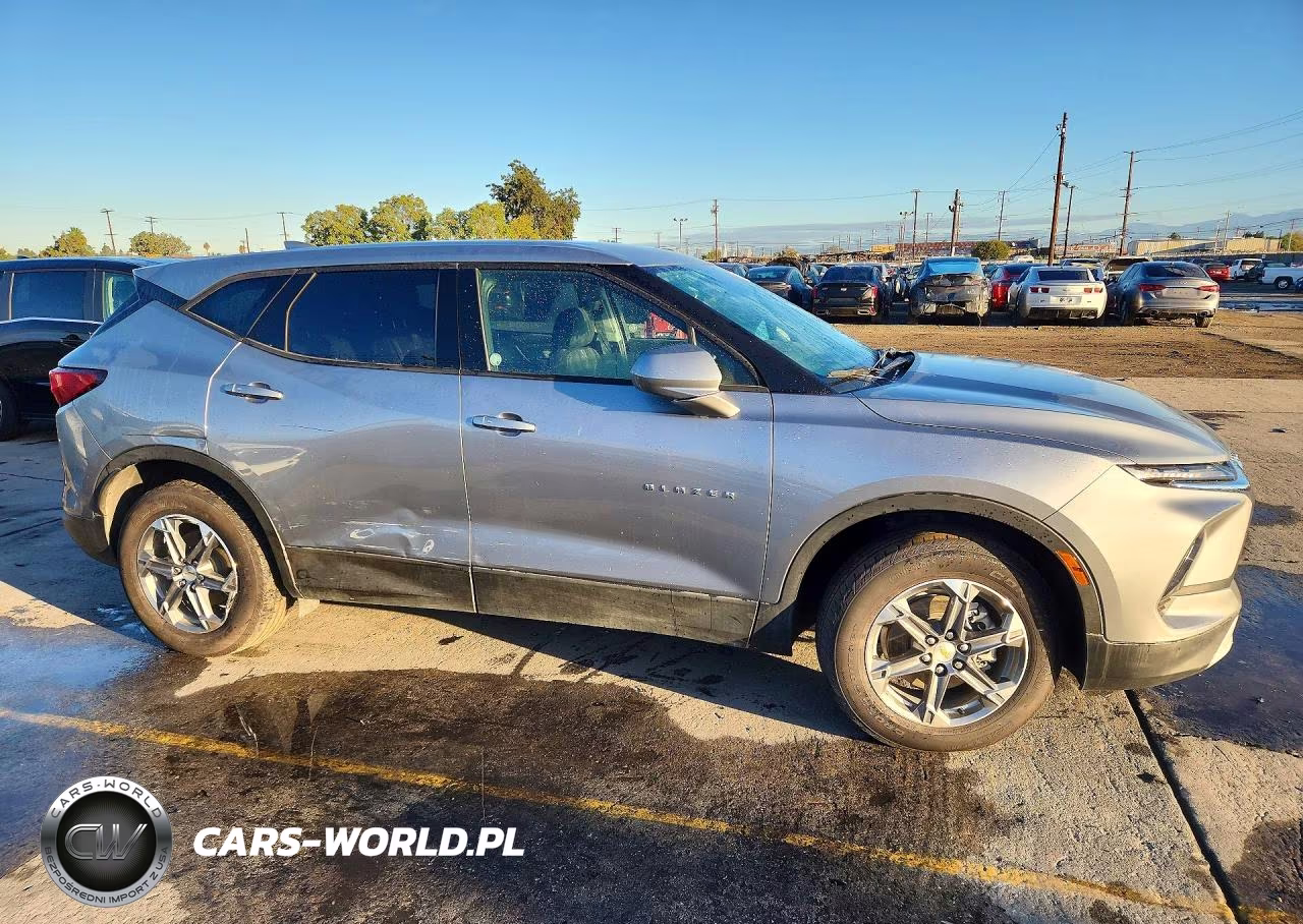2025 Chevrolet Blazer 2Lt VIN:3GNKBHR41SS206406 - 4