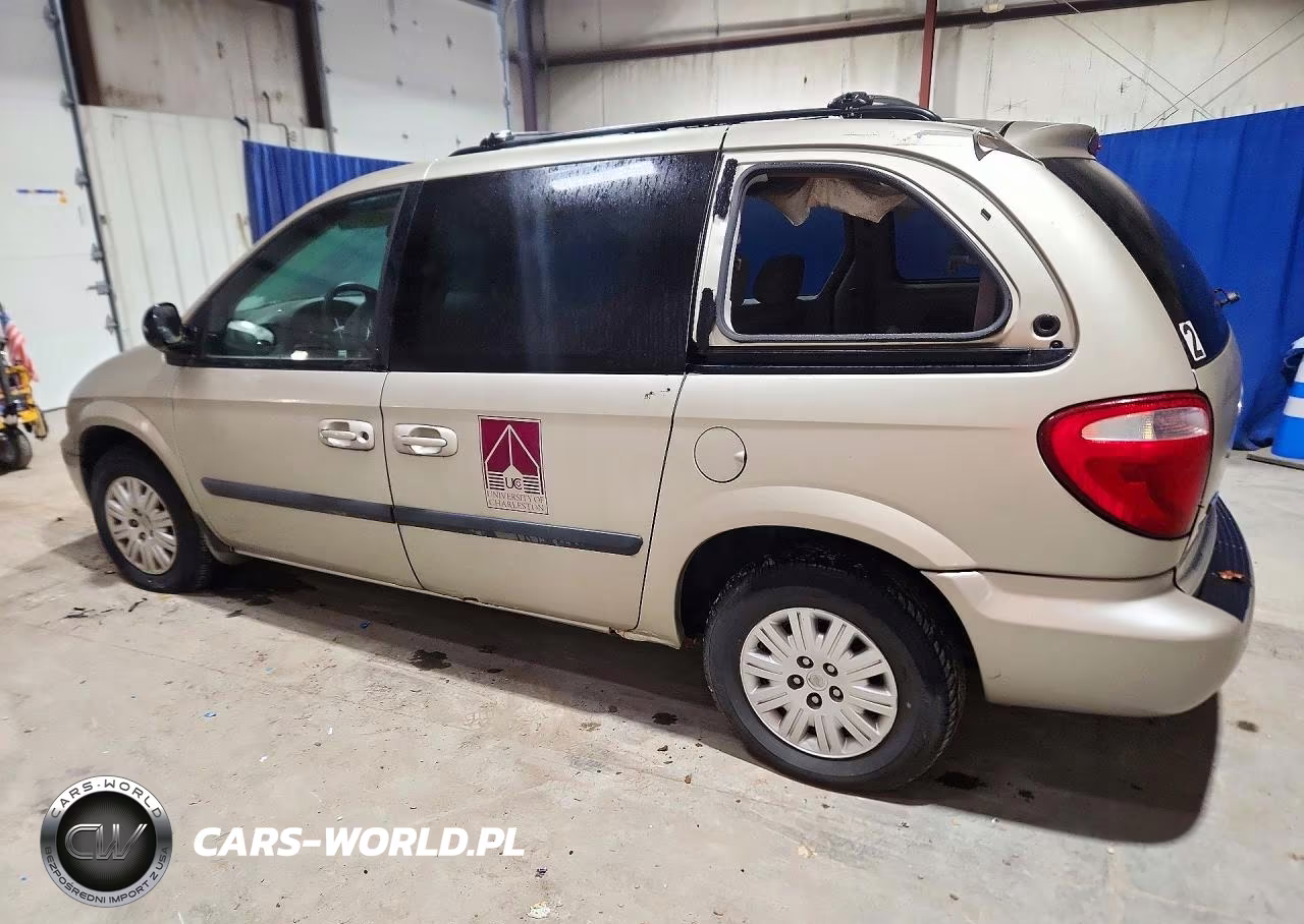 2007 Chrysler Town & Country Lx VIN:1A4GJ45R37B218453 - 2