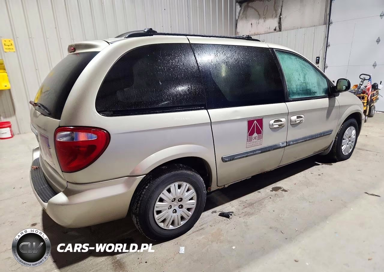 2007 Chrysler Town & Country Lx VIN:1A4GJ45R37B218453 - 3