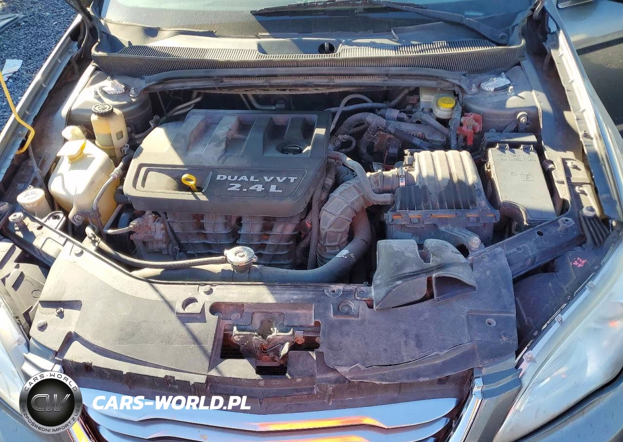 2013 Chrysler 200 Touring VIN:1C3CCBBB7DN569861 - 11