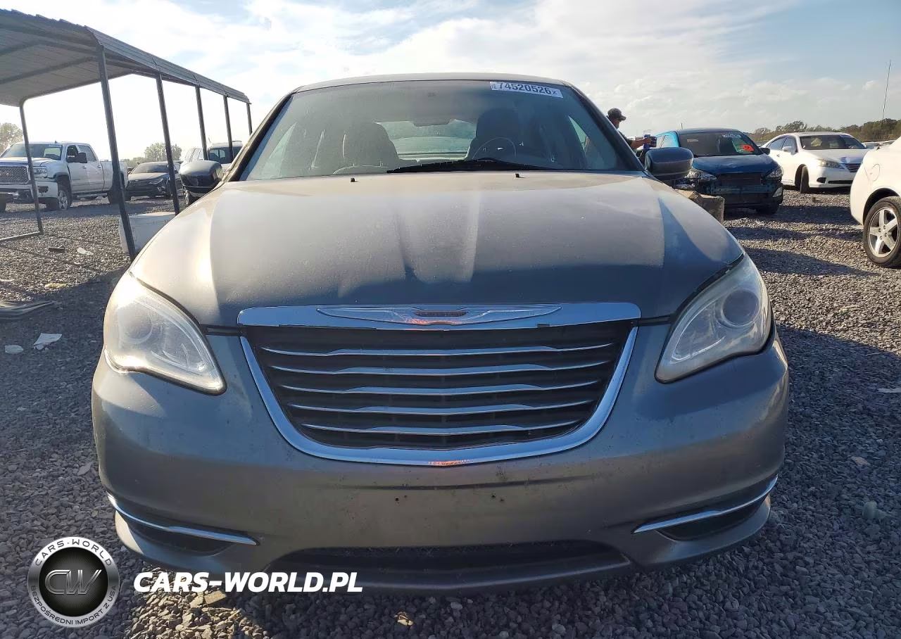 2013 Chrysler 200 Touring VIN:1C3CCBBB7DN569861 - 5