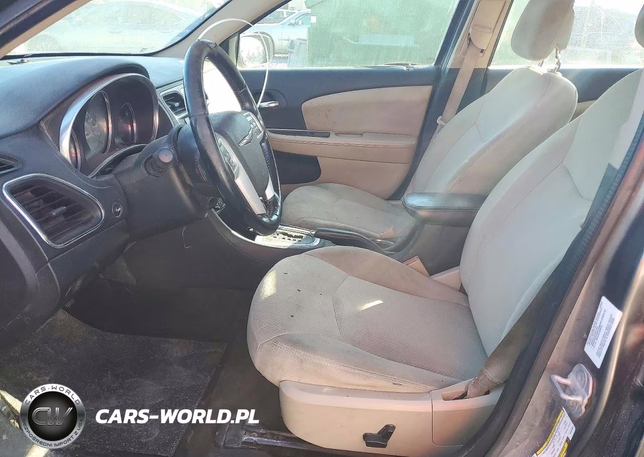 2013 Chrysler 200 Touring VIN:1C3CCBBB7DN569861 - 7
