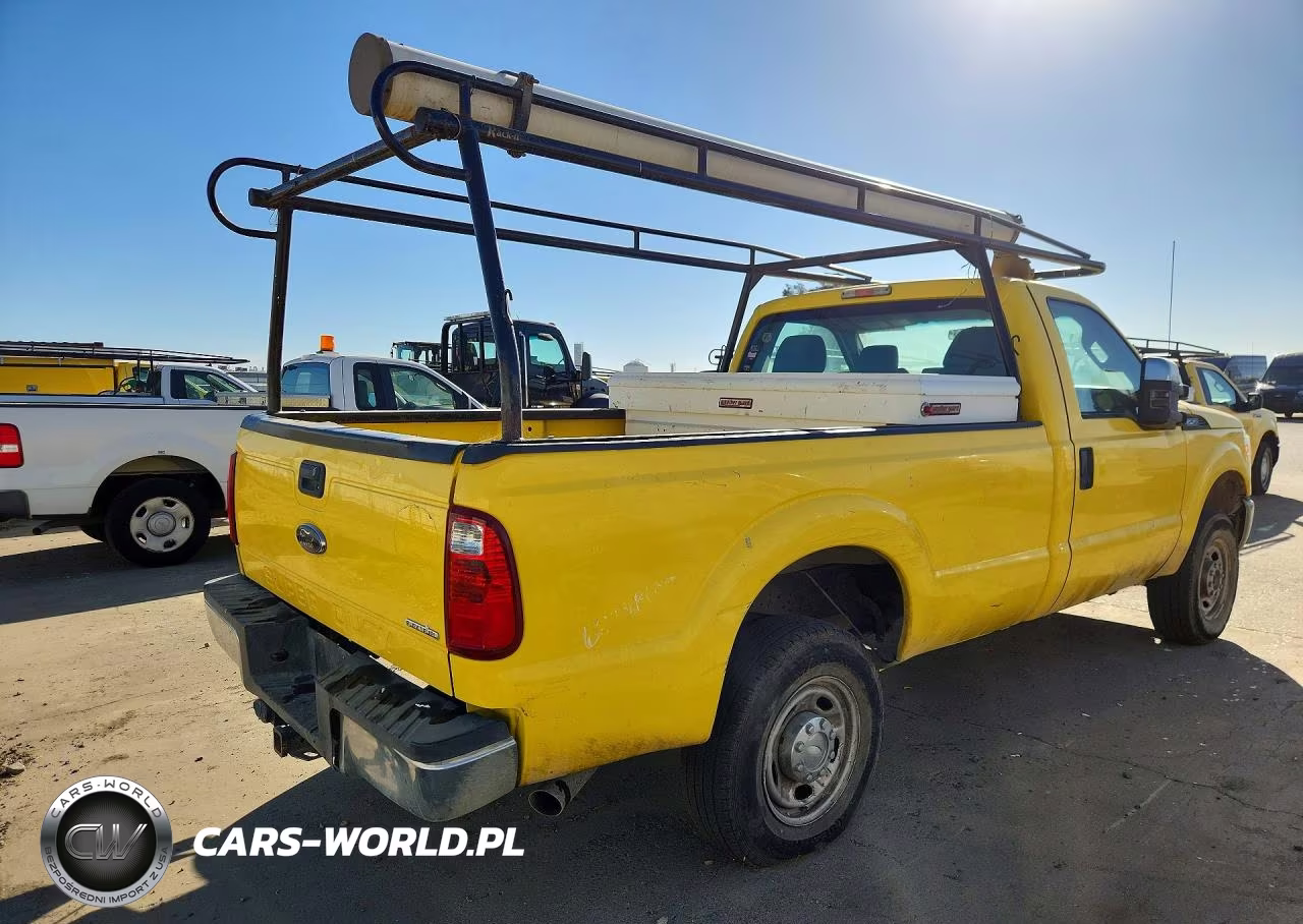 2013 Ford F250 Super Duty VIN:1FTBF2B64DEB52067 - 3