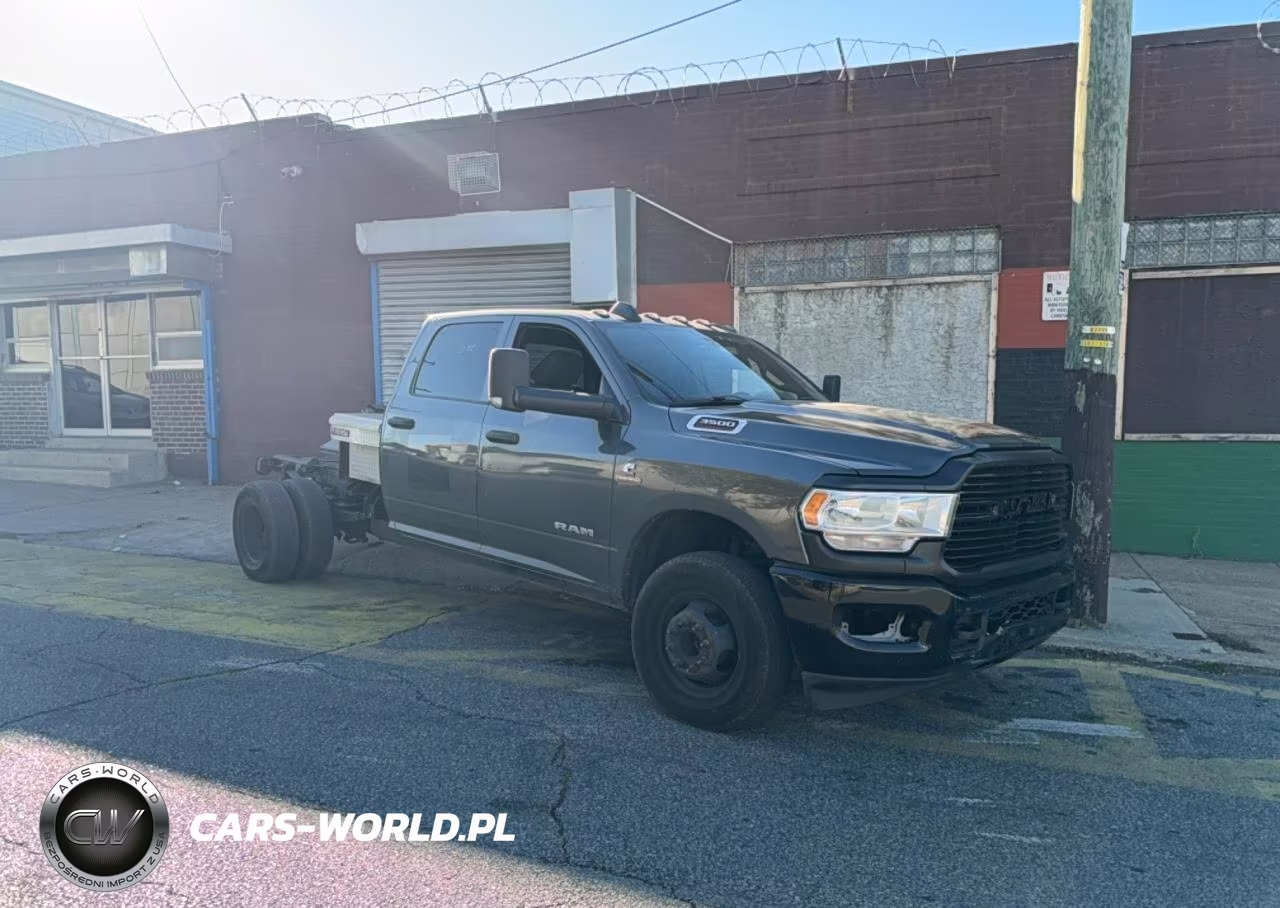 2022 Ram 3500 VIN:3C7WRTCL9NG311343 - 1