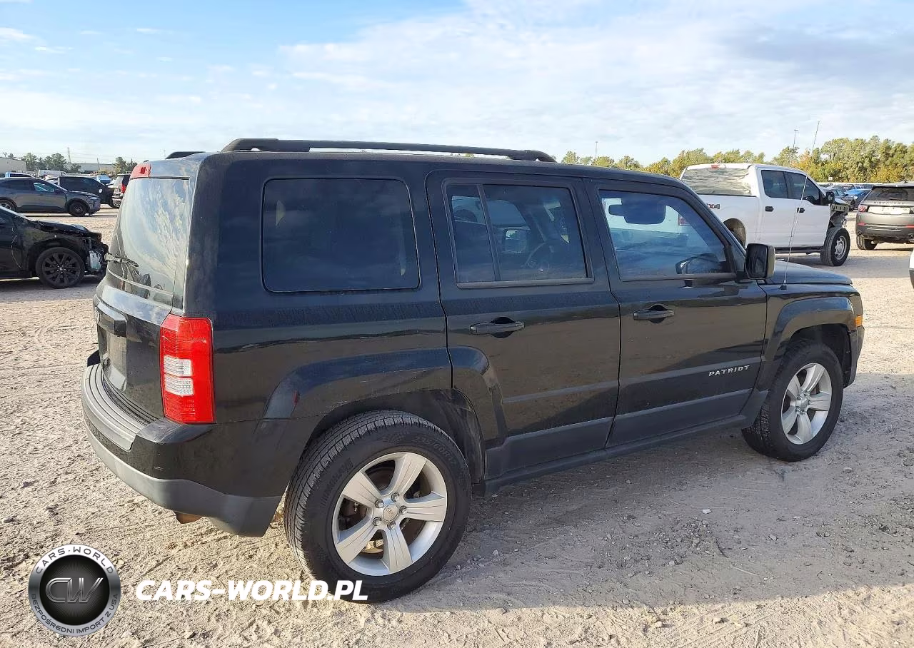 2013 Jeep Patriot Sport VIN:1C4NJRBB7DD279984 - 3