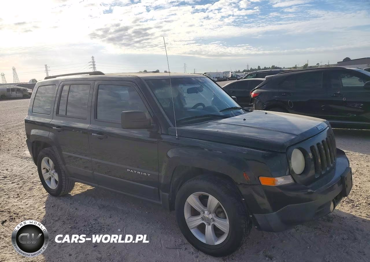 2013 Jeep Patriot Sport VIN:1C4NJRBB7DD279984 - 4