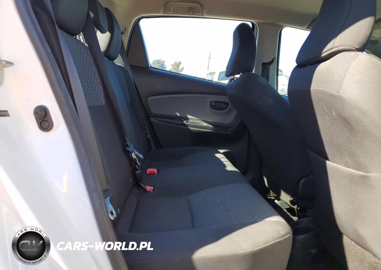 2017 Toyota Yaris 5-Door L Fleet VIN:VNKKTUD30HA082899 - 10