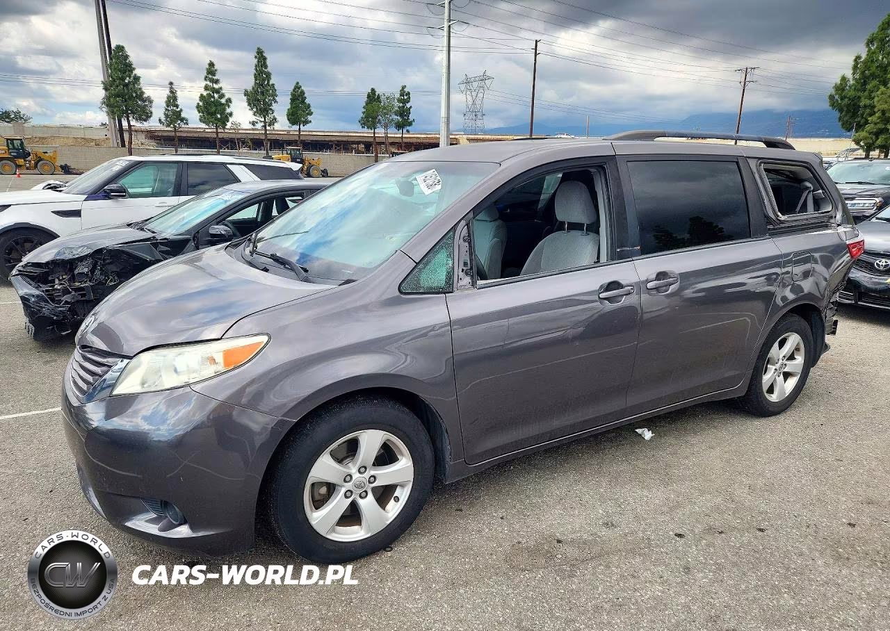 2017 Toyota Sienna Le