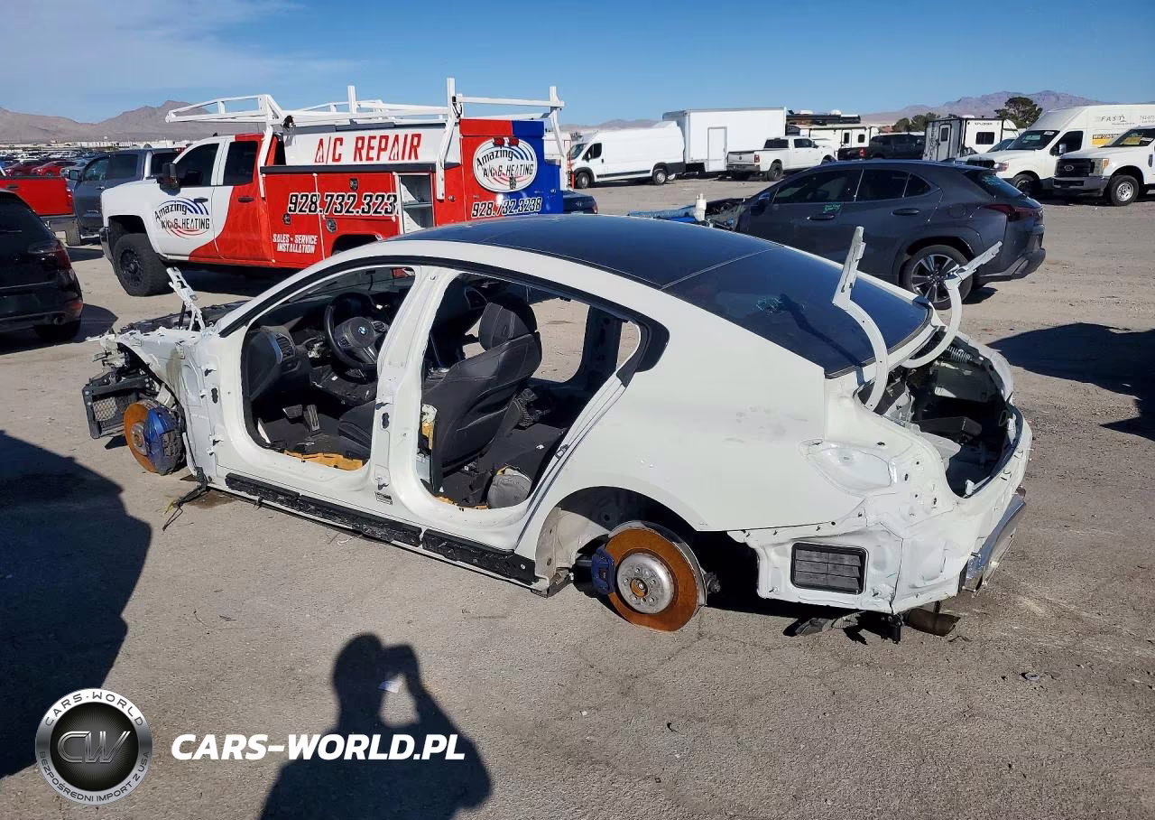 2024 BMW 840I VIN:WBAGV2C09RCR63396 - 2