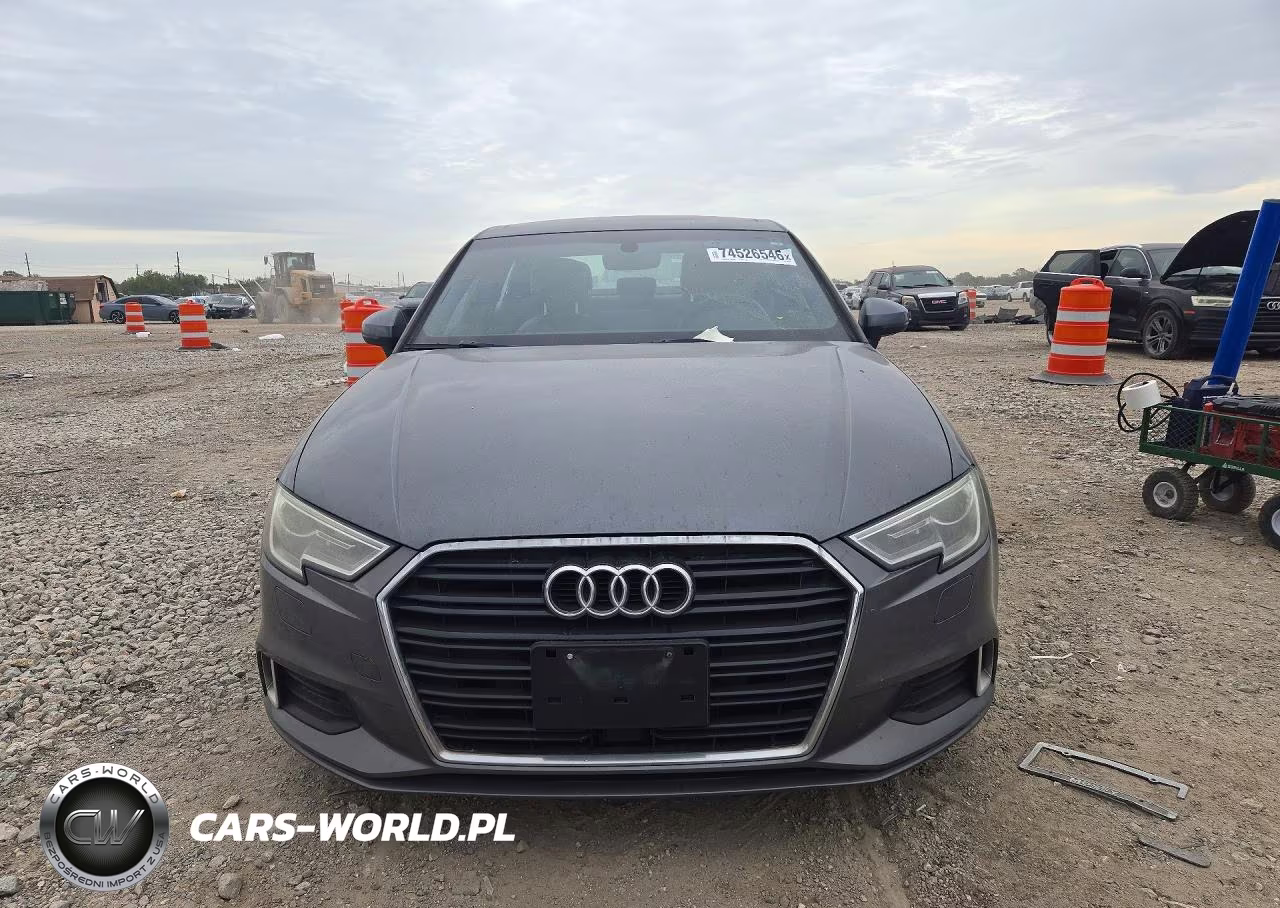 2018 Audi A3 Premium VIN:WAUAUGFF9J1040468 - 5