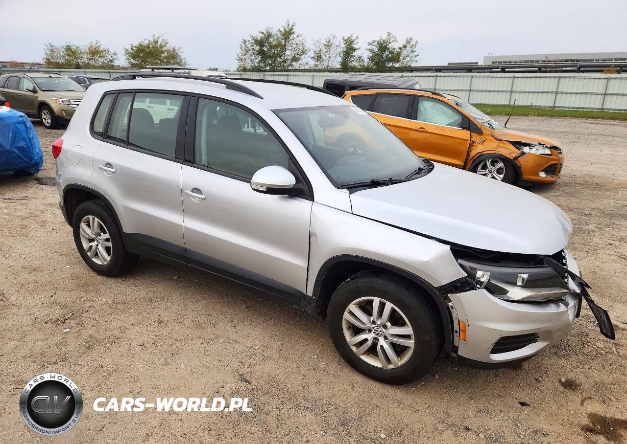 2016 Volkswagen Tiguan S VIN:WVGBV7AX7GW005097 - 4