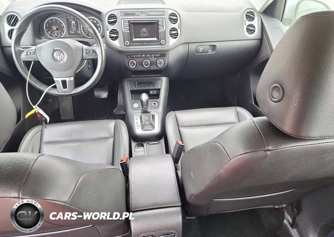 2016 Volkswagen Tiguan S VIN:WVGBV7AX7GW005097 - 8