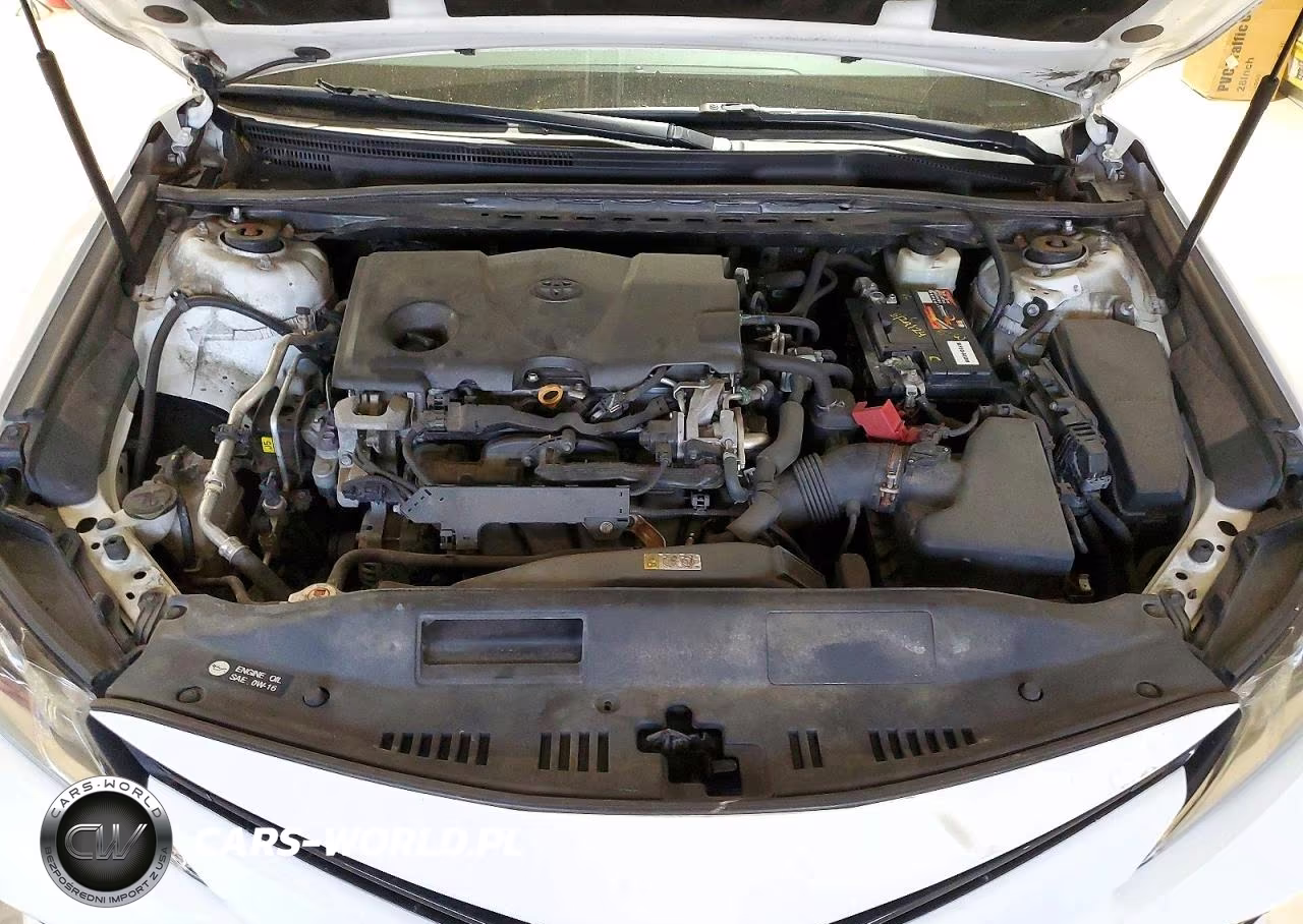 2018 Toyota Camry Le VIN:4T1B11HK7JU118585 - 11