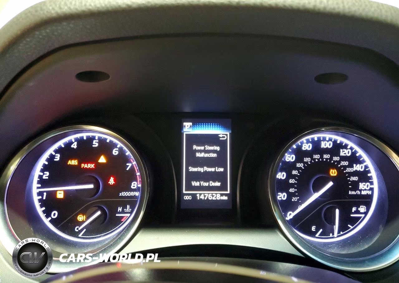 2018 Toyota Camry Le VIN:4T1B11HK7JU118585 - 9
