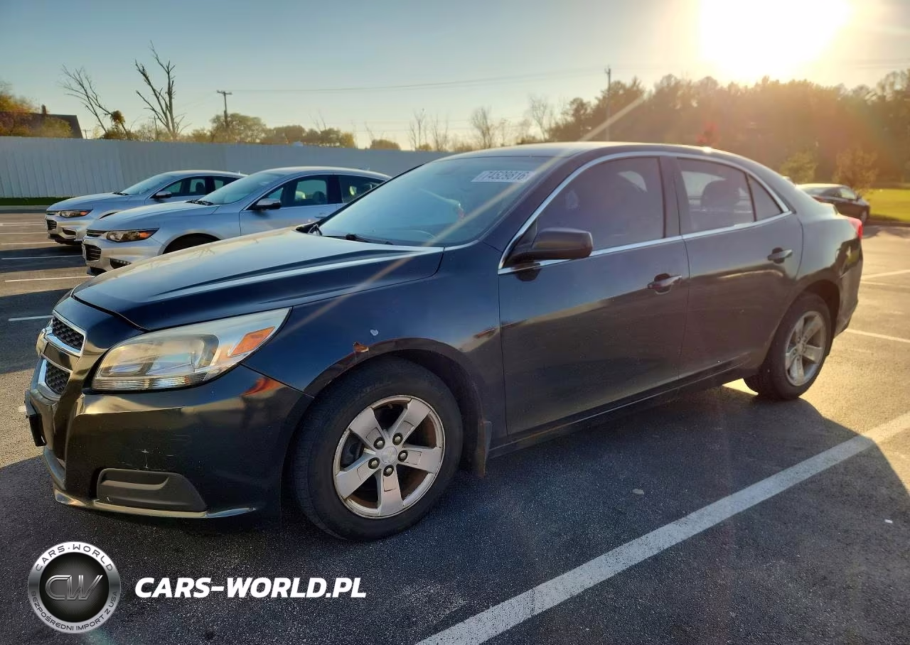 2014 Chevrolet Malibu Ls – zdjęcie 1 z 13