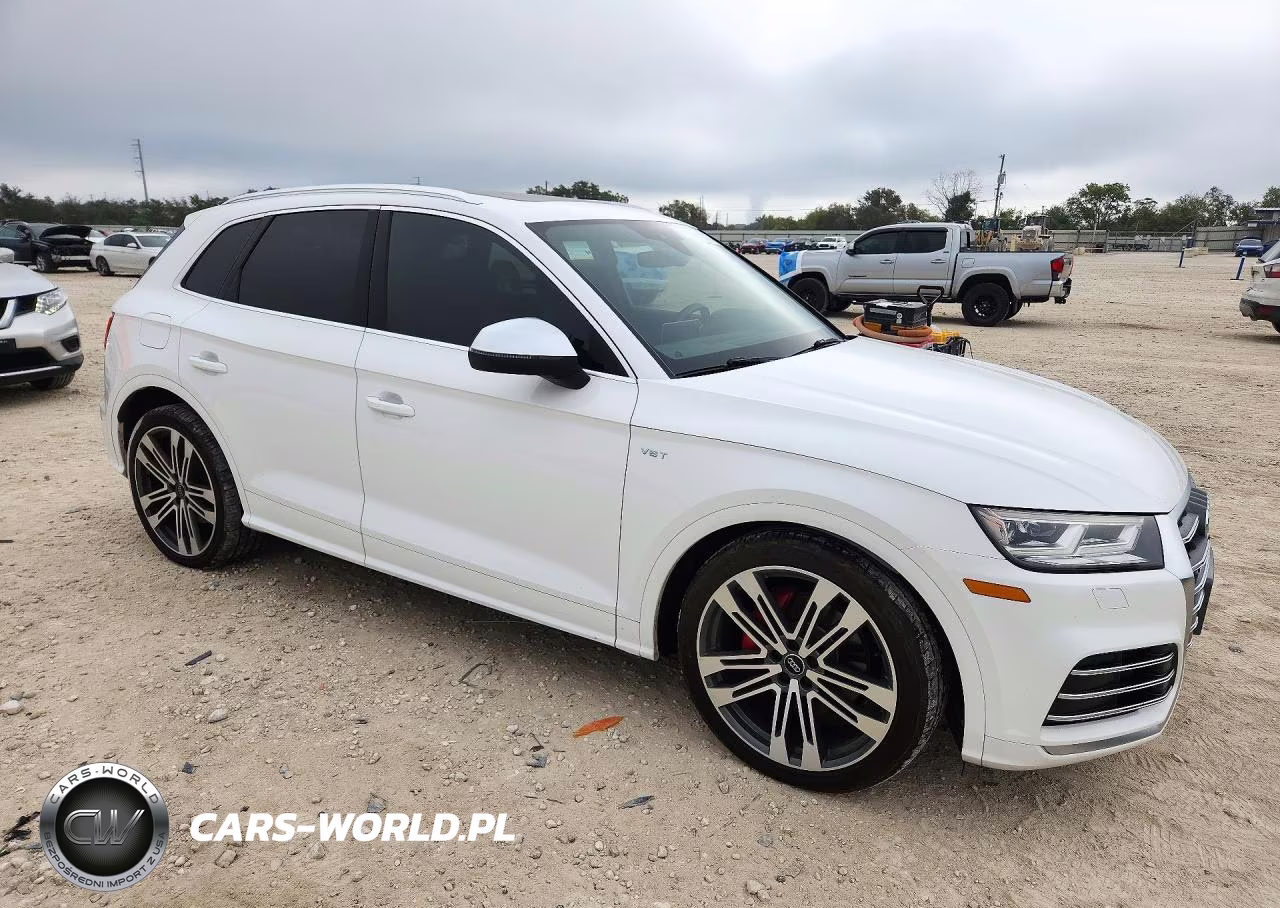 2018 Audi Sq5 Prestige VIN:WA1C4AFY8J2123792 - 4