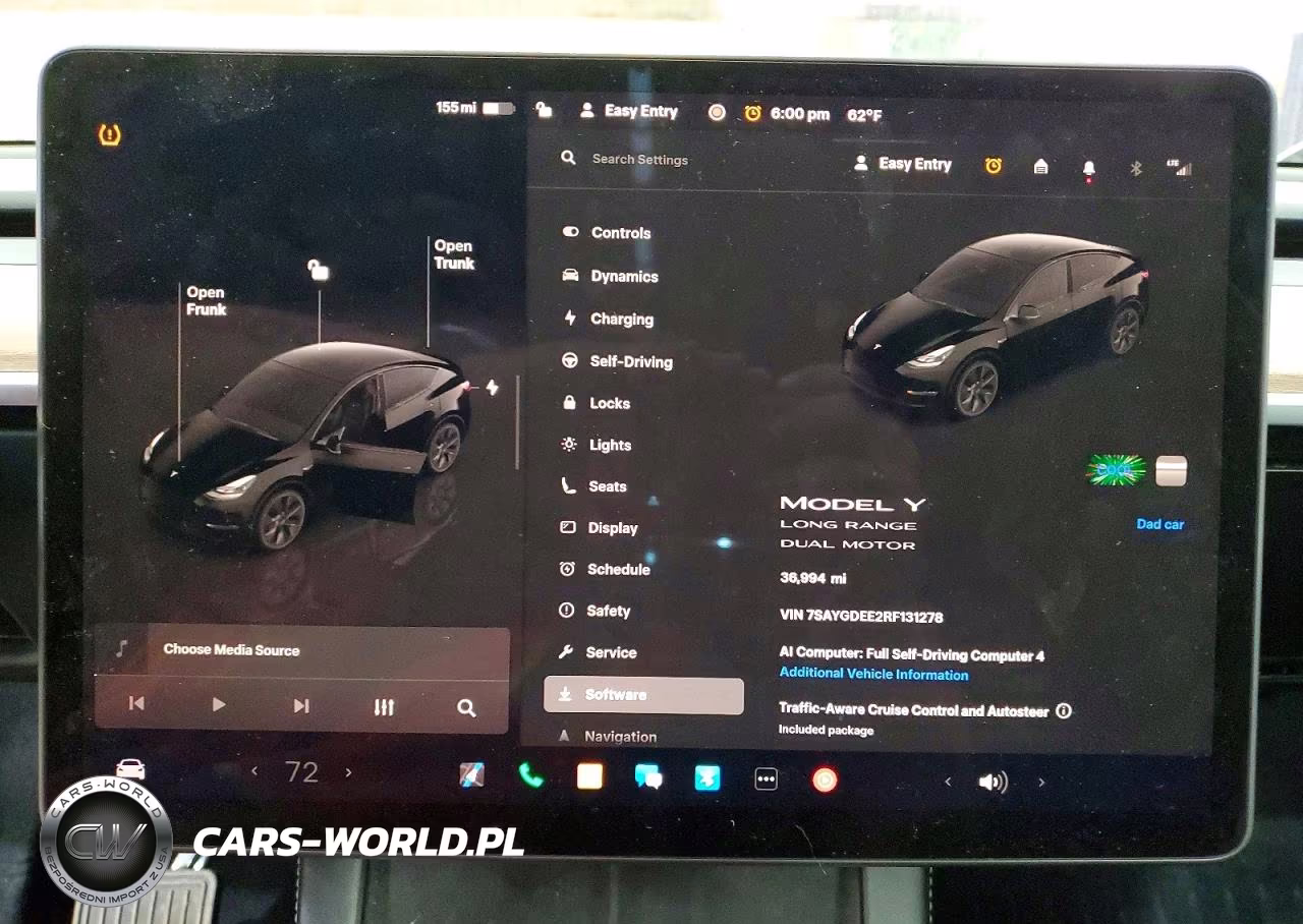 2024 Tesla Model Y VIN:7SAYGDEE2RF131278 - 9
