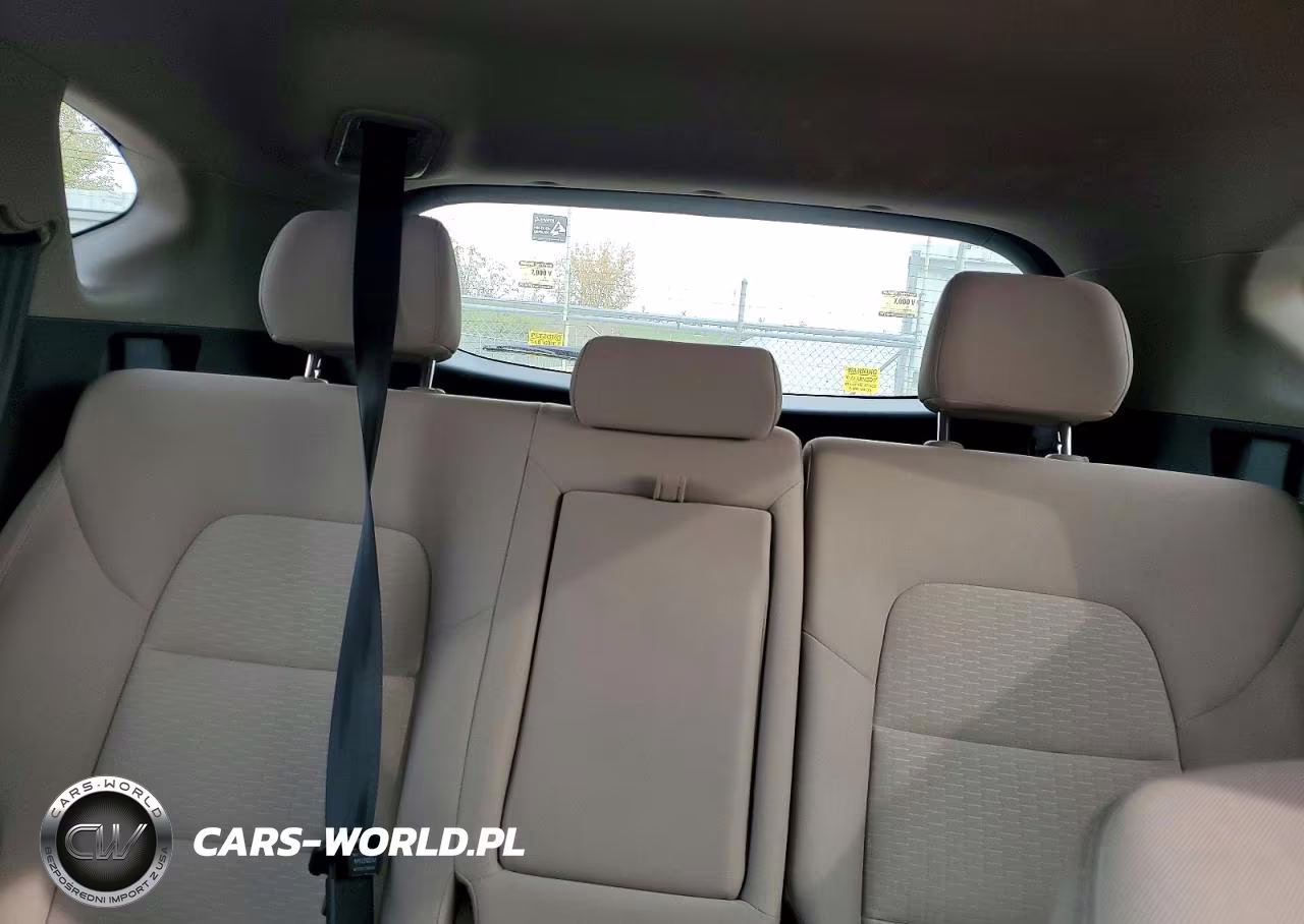 2021 Hyundai Tucson Value VIN:KM8J3CA48MU302273 - 10