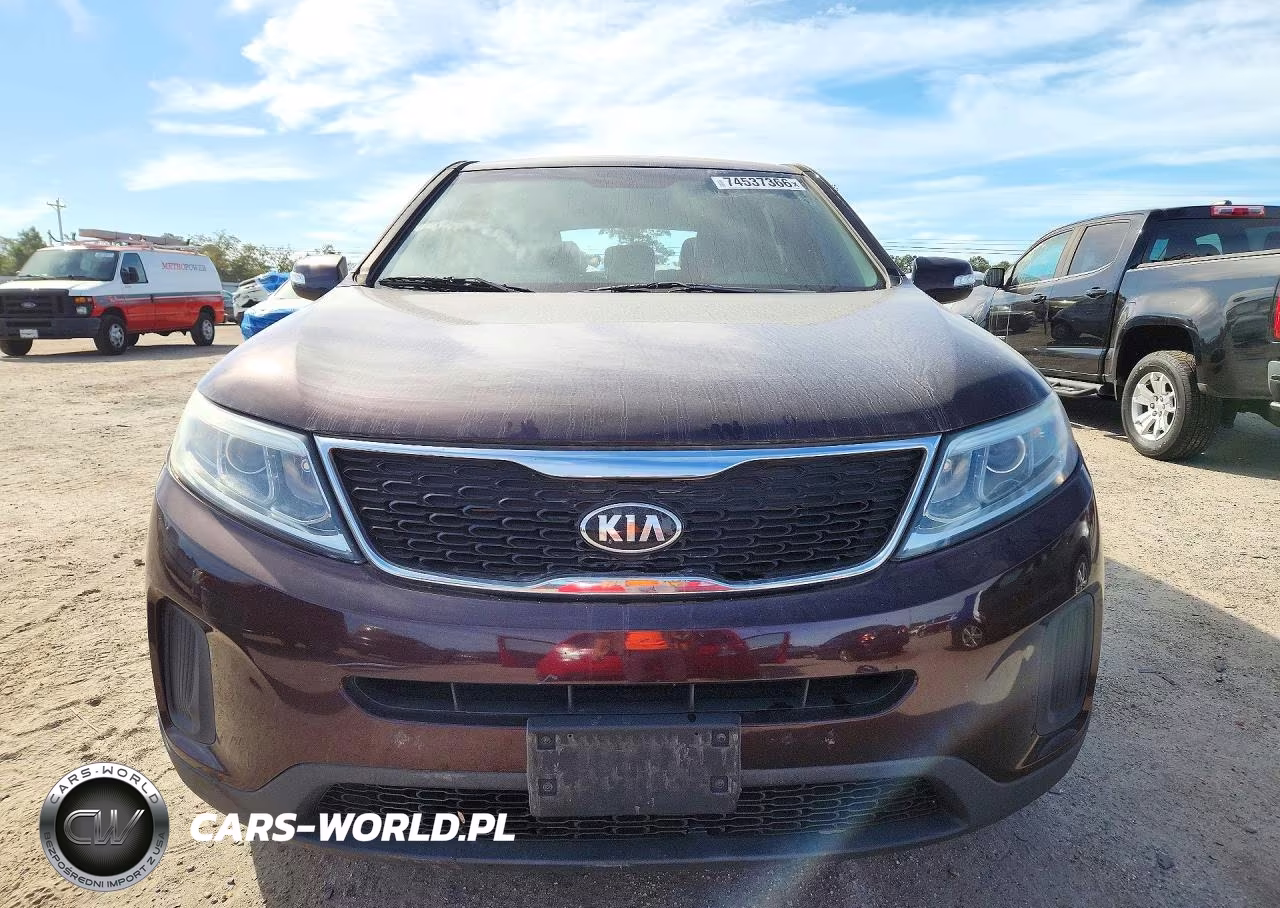 2015 Kia Sorento Lx VIN:5XYKT3A62FG556432 - 5