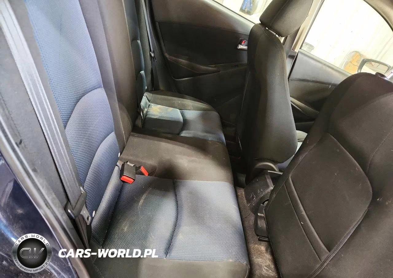 2018 Toyota Matrix VIN:3MYDLBYV0JY301400 - 10
