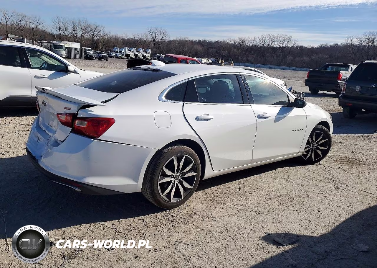 2020 Chevrolet Malibu Rs VIN:1G1ZG5ST4LF060364 - 3
