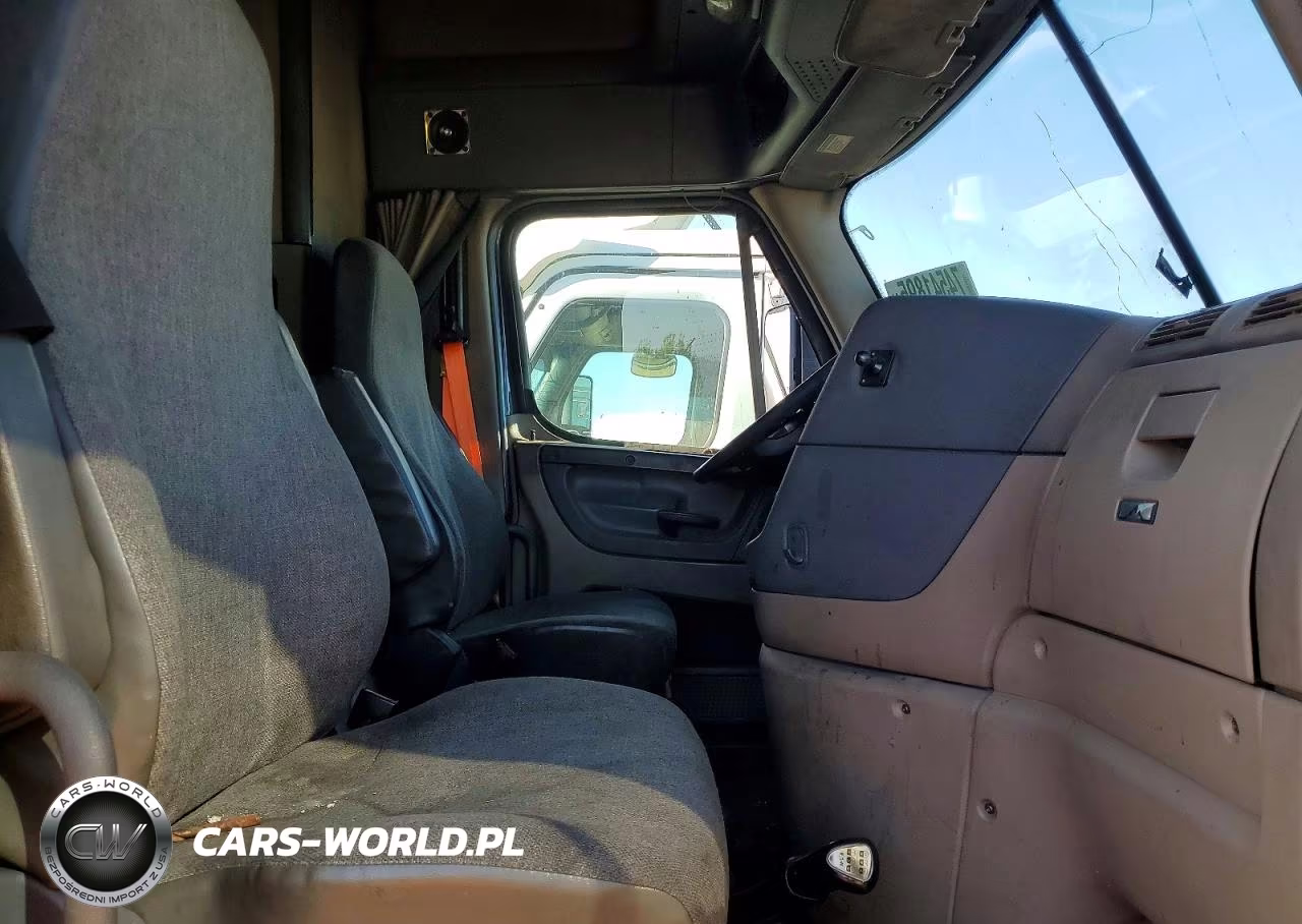 2016 Freightliner Cascadia Semi Truck VIN:3AKJGLD56GSFN4451 - 5