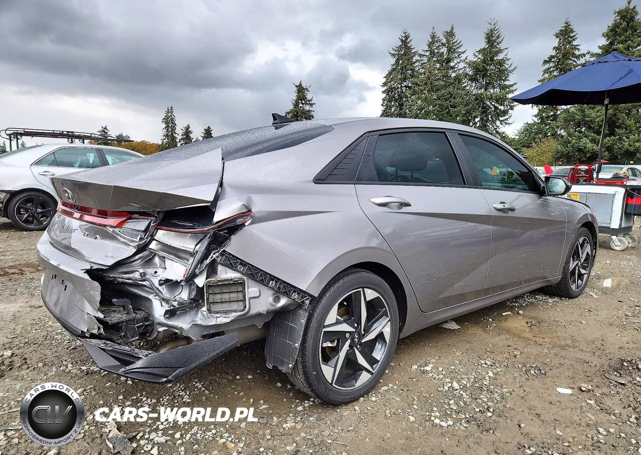 2023 Hyundai Elantra Sel VIN:KMHLS4AG7PU442928 - 3