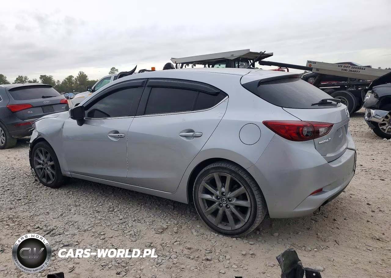 2018 Mazda 3 Touring VIN:3MZBN1L31JM208471 - 2