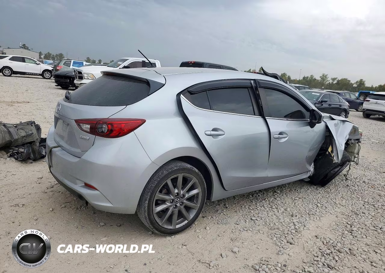 2018 Mazda 3 Touring VIN:3MZBN1L31JM208471 - 3