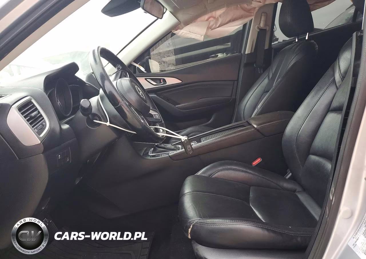 2018 Mazda 3 Touring VIN:3MZBN1L31JM208471 - 7