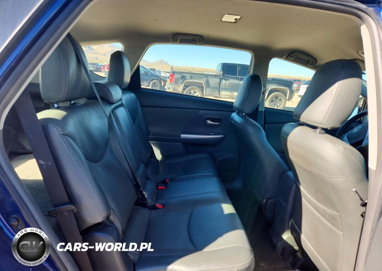 2012 Toyota Prius V Three VIN:JTDZN3EU9C3142582 - 10