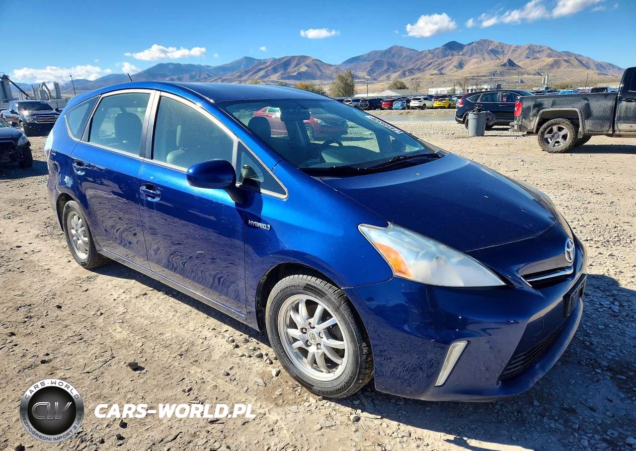 2012 Toyota Prius V Three VIN:JTDZN3EU9C3142582 - 4