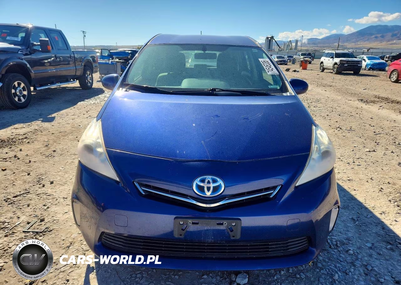 2012 Toyota Prius V Three VIN:JTDZN3EU9C3142582 - 5