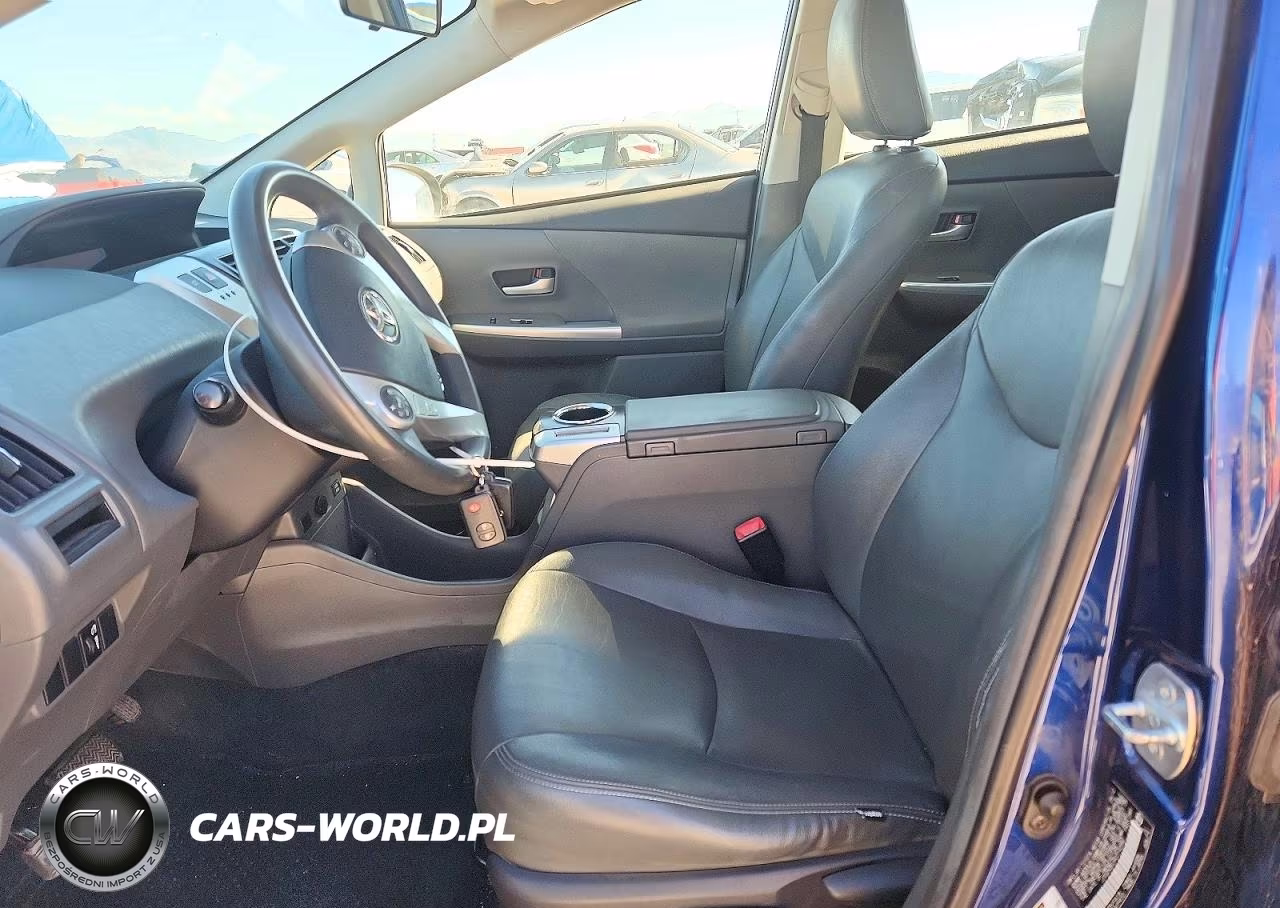 2012 Toyota Prius V Three VIN:JTDZN3EU9C3142582 - 7