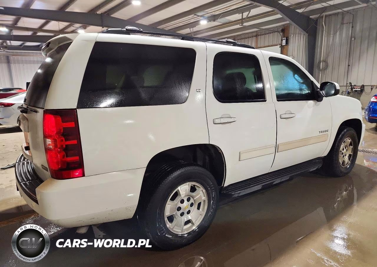 2010 Chevrolet Tahoe K1500 Lt VIN:1GNUKBE07AR266989 - 3