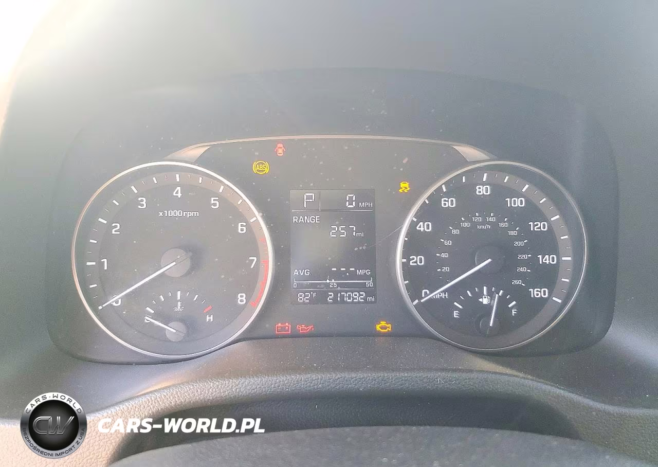 2017 Hyundai Elantra Se VIN:5NPD74LF8HH112774 - 9