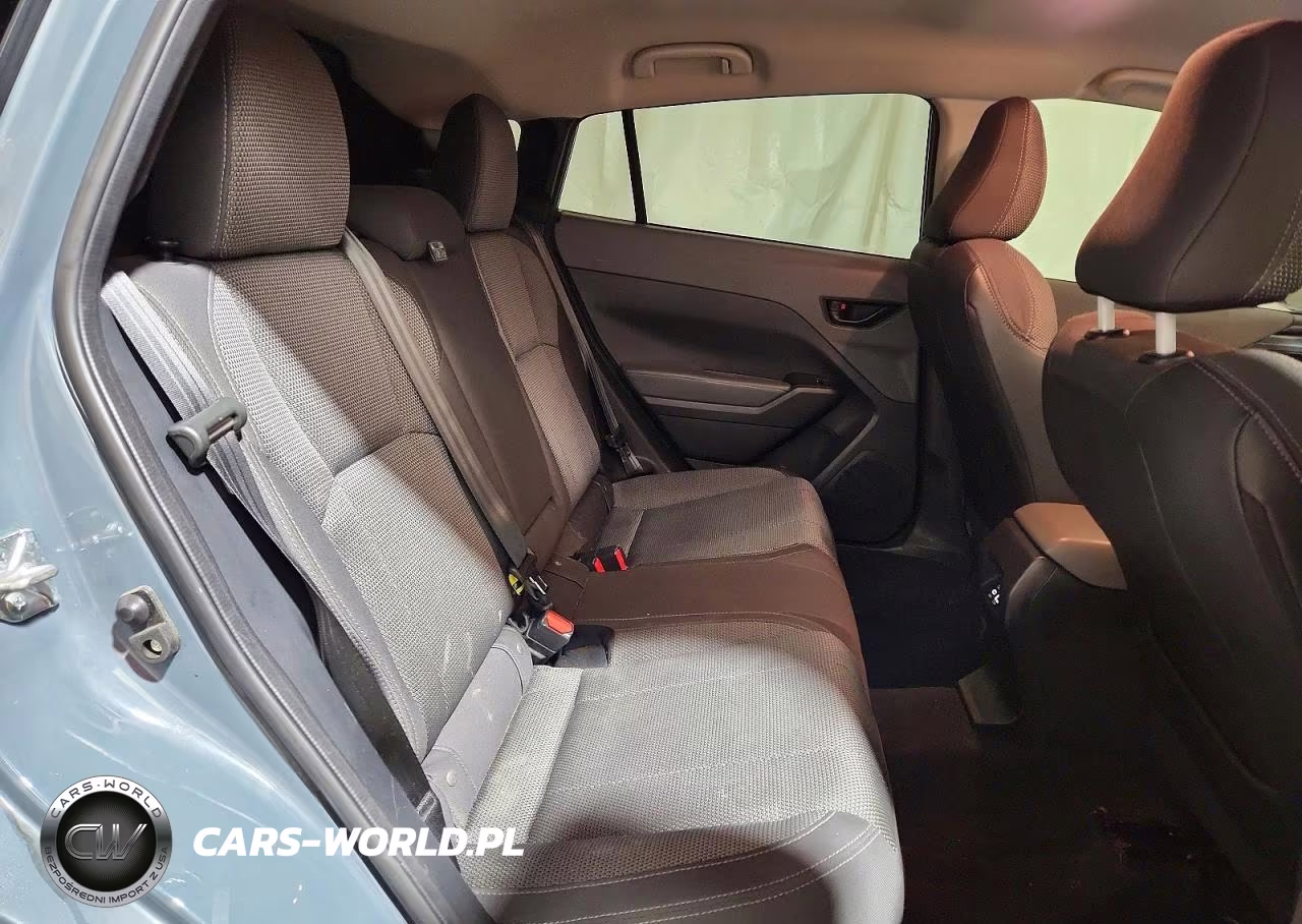 2024 Subaru Crosstrek Premium VIN:JF2GUADC4RH204183 - 11