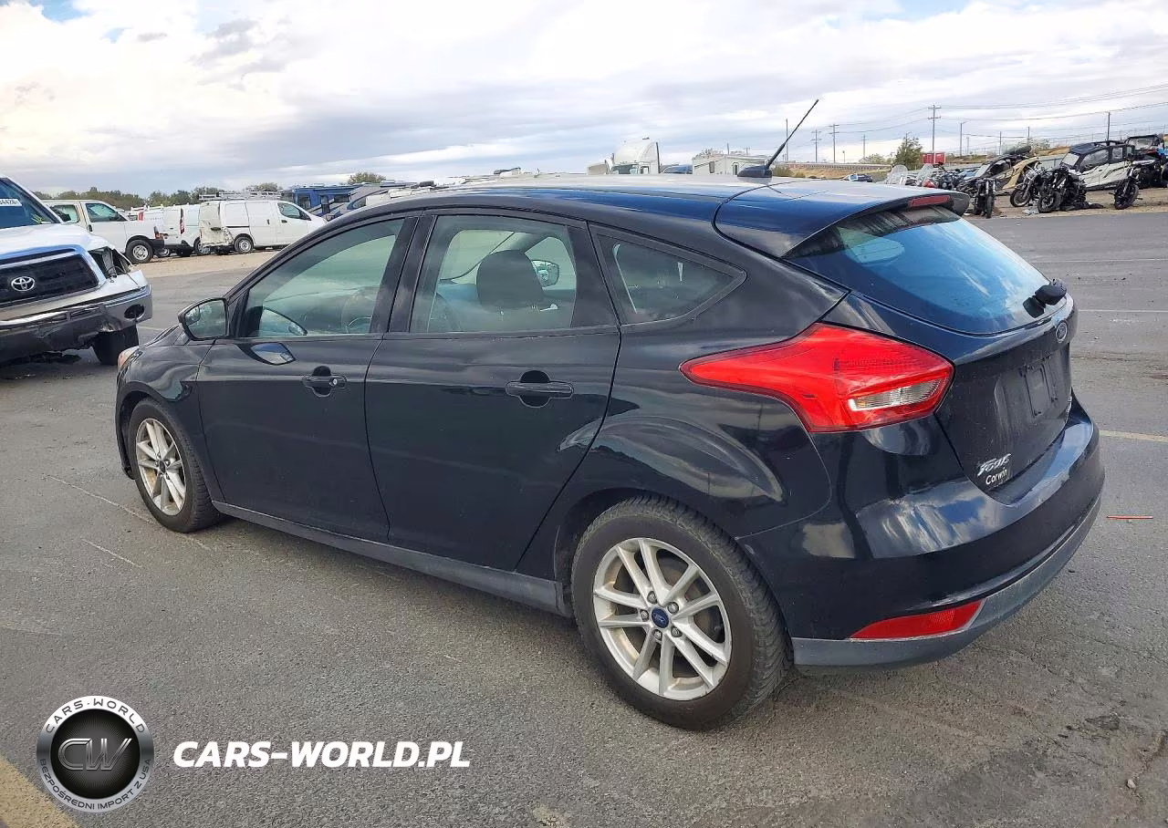 2016 Ford Focus Se VIN:1FADP3K26GL256106 - 2