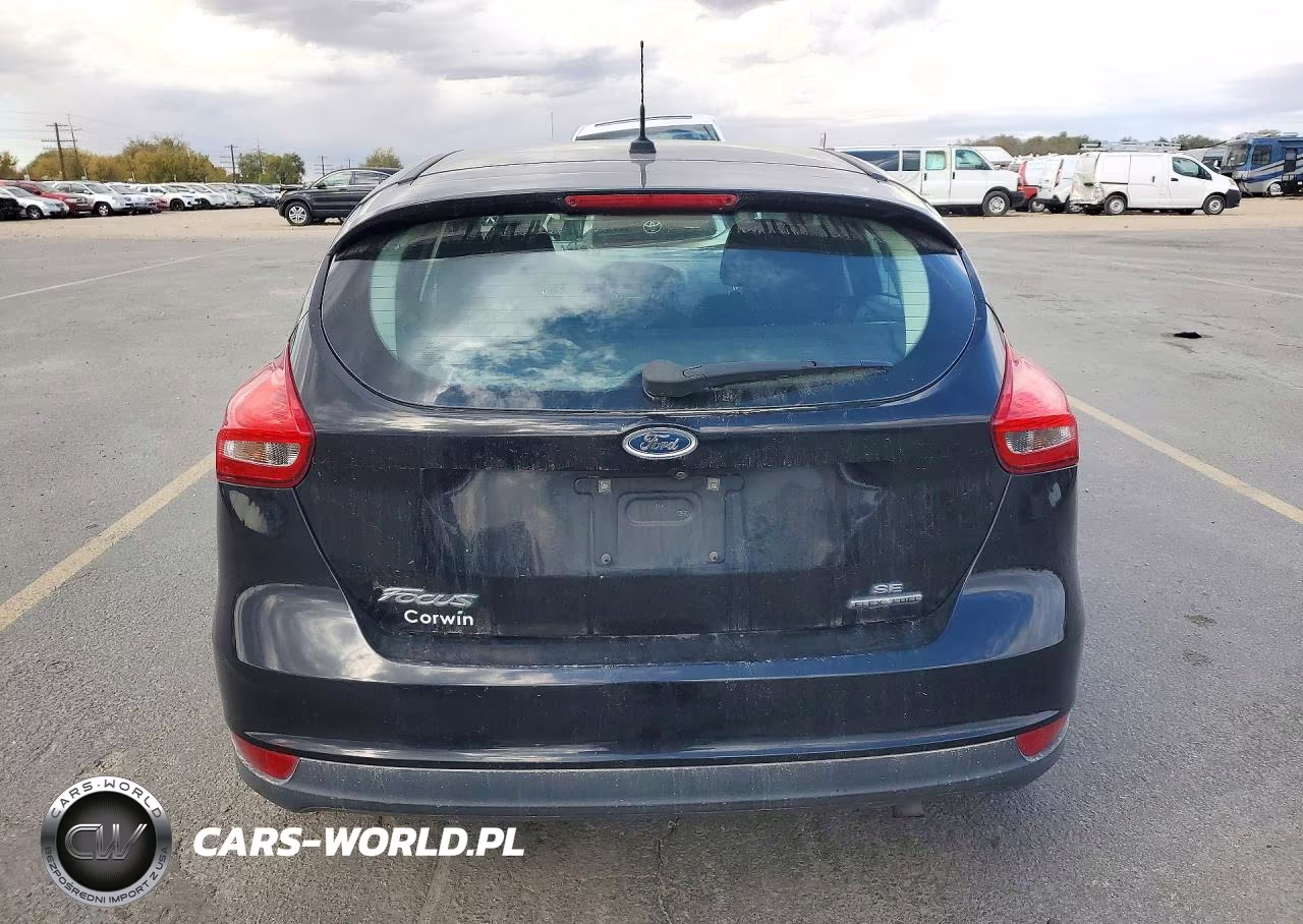 2016 Ford Focus Se VIN:1FADP3K26GL256106 - 6