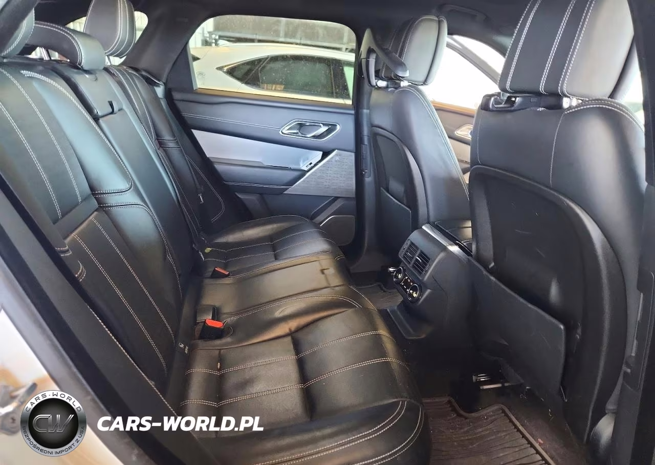 2018 Land Rover Range Rover Velar R-Dynamic Hse VIN:SALYM2RXXJA748097 - 11